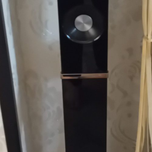 میز تلویزیون و استند گل و سینما خانگی