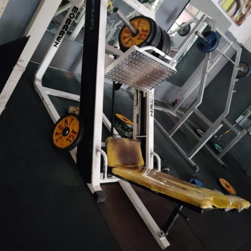 فروش باشگاه بدنسازی (جاروکشی)