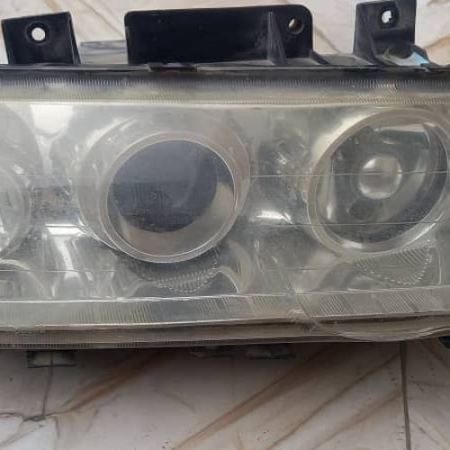 چراغ جلو پژوslx405 با لامپ یه جفت سالم