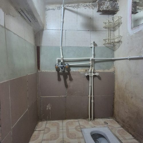 اجاره داده میشه برای فقط یک آقا یا خانم مسن فقط یک نفر