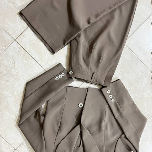 کت کراپ زنانه و شلوار بگ نو نو