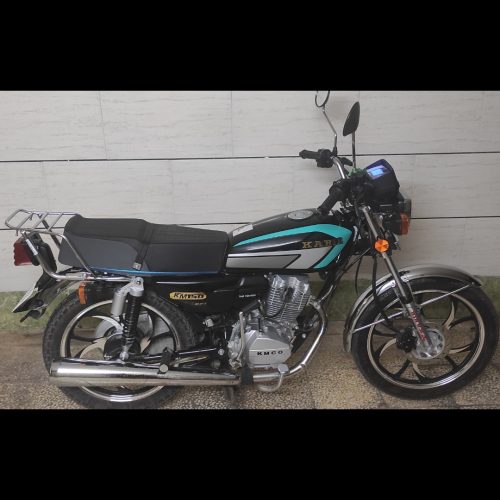 موتور کبیر 150  سال 1403 انژکتور کارکرد 1750 استارتی ( در حد نو ) دزد گیر دارد