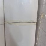 یخچال درحدنو