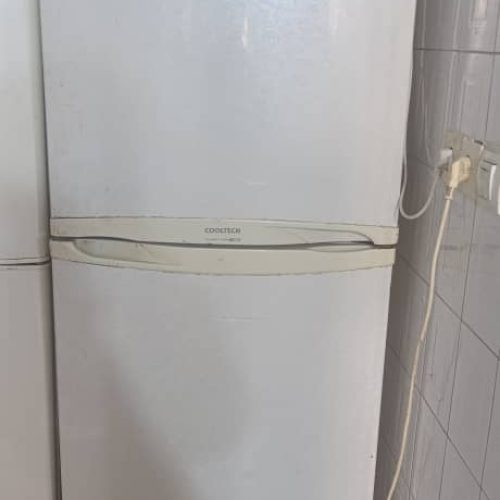 یخچال درحدنو