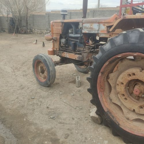 تراکتور رومانی مدل 56