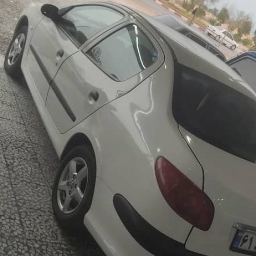 فروش ویژه پژو 206در بندرلنگه