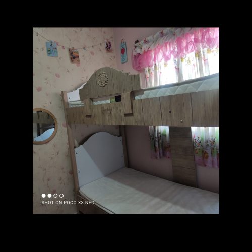 تخت دو طبقه