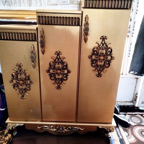 ست طلایی بوفه و جاکفشی درحد نو استفاده نشده