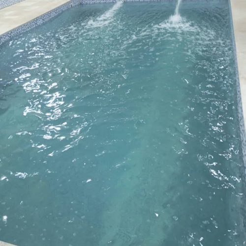 باغ استخر آب گرم