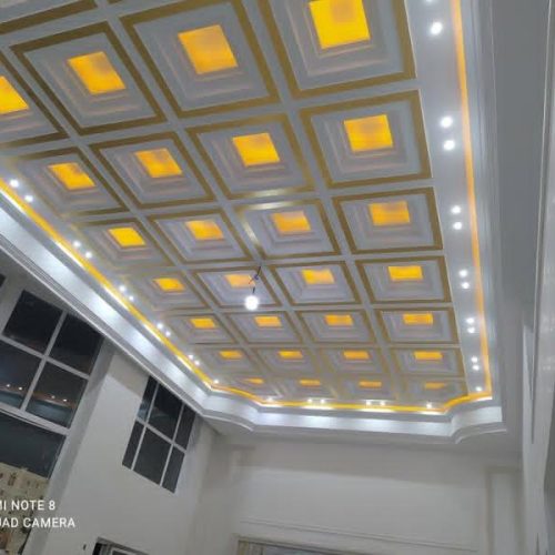 مجری کناف همراه با طراحی و کلیک و پی وی سی