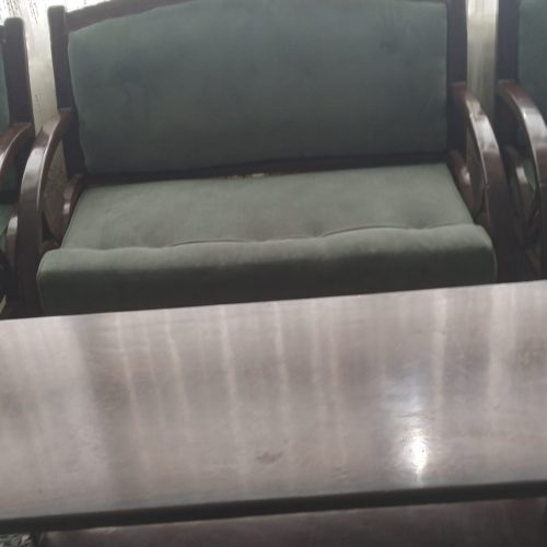 مبلمان 8 نفره با میز جلو بزرگ