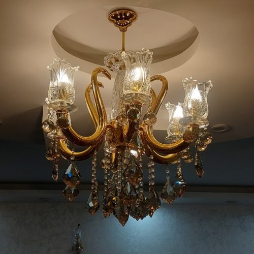 یک عدد لوستر 6 شاخه+یک تک شاخه