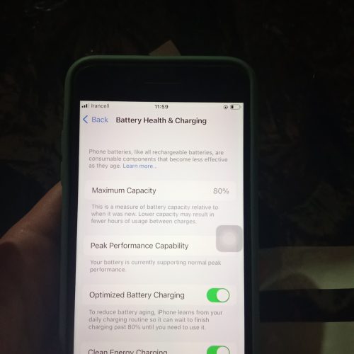 آیفون هشت پلاس