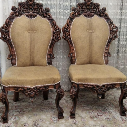 مبل میزبان سلطنتی