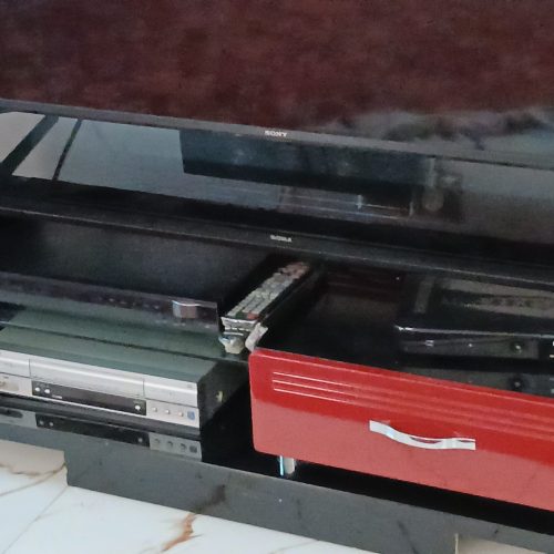 میز تلویزیون