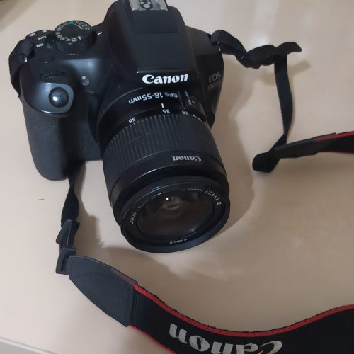 دوربین عکسای حرفه ای Canon 1300 D