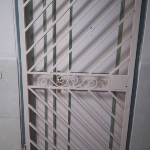 درب  محافظ ساختمان