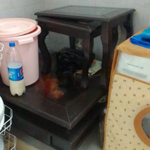 مبل 7 نفر با چوب گردو سه تا گل میز