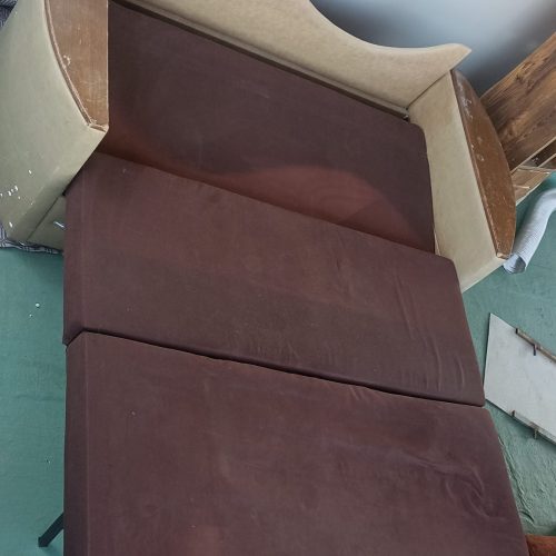 مبل تخت شو . کارکرده ولی سالم