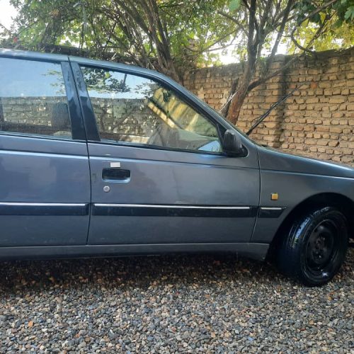 پژو 405 تمیز لاستیک 90درصد موتور تازه تعمیر صندلی خلبانی