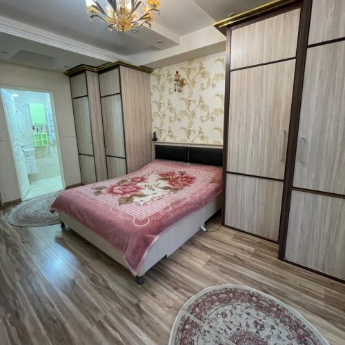 آپارتمان ۱۸۵ متری گلپارک