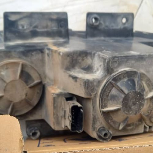 چراغ جلو پژوslx405 با لامپ یه جفت سالم