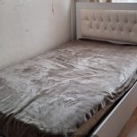 تخت سفید تک