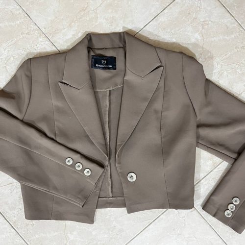 کت کراپ زنانه و شلوار بگ نو نو