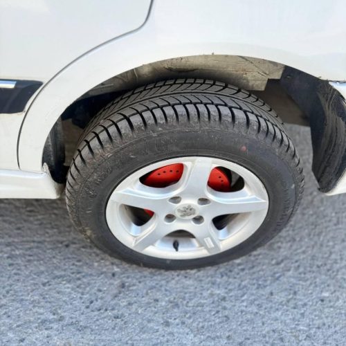 پارس سال مدل90شاسی جلووعقب پلمپ صندق عقب یک لکه رنگ وگلگیرجلوسمت راست یک کف دست رنگ دارند مابقی بدون رنگ