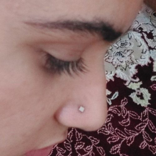 پیرسینگ کار