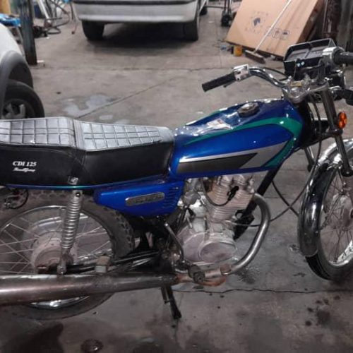 موتور پارکینگی با پلاک