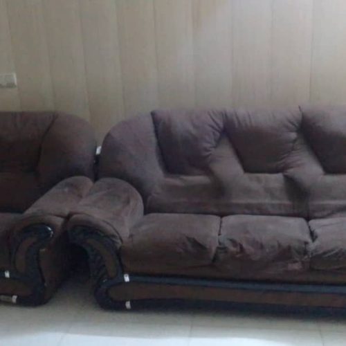 مبل 7 نفر با چوب گردو سه تا گل میز