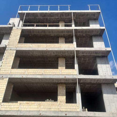 آپارتمان نیمه ساز