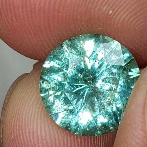 سنگ قیمتی زمرد روسی کمیاب(موزنایت)