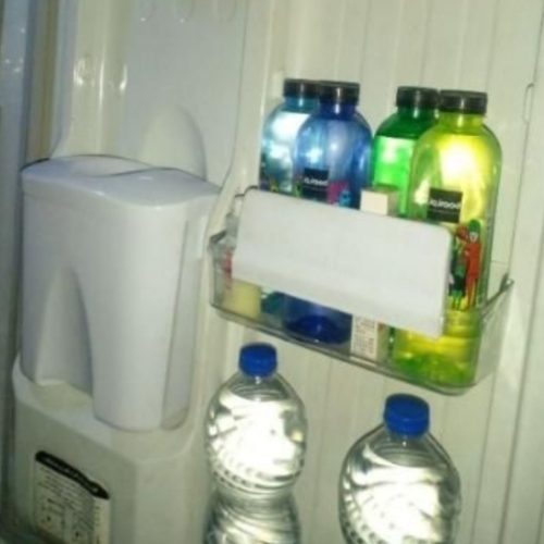 یخچال فریز آزمایش اب سرد کن دار. چرم سال /97