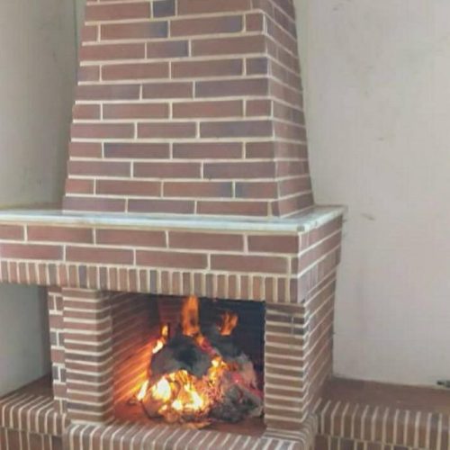 باربیکیوآتشکده شومینه های هیزمی آجری وسنگی اجرنماداخلی