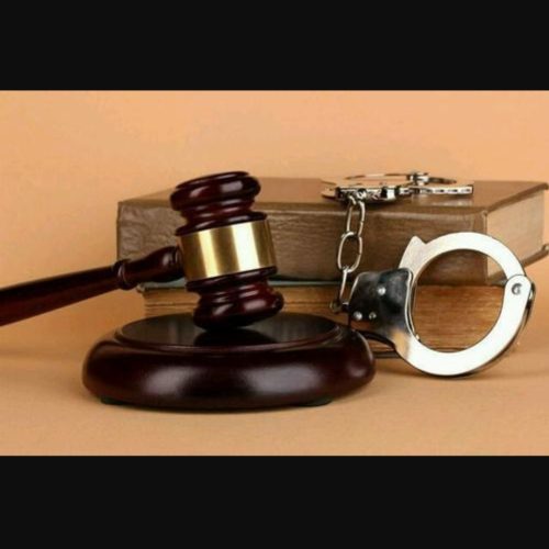 وکیل پایه یک دادگستری