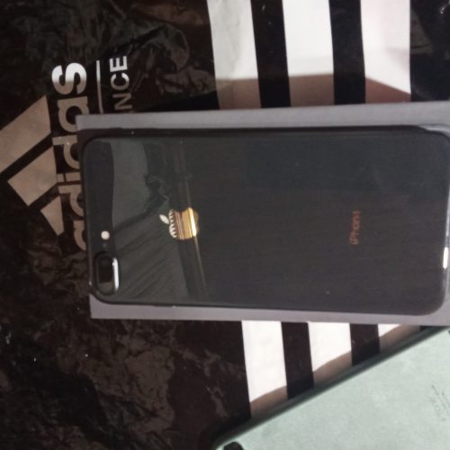 آیفون هشت پلاس