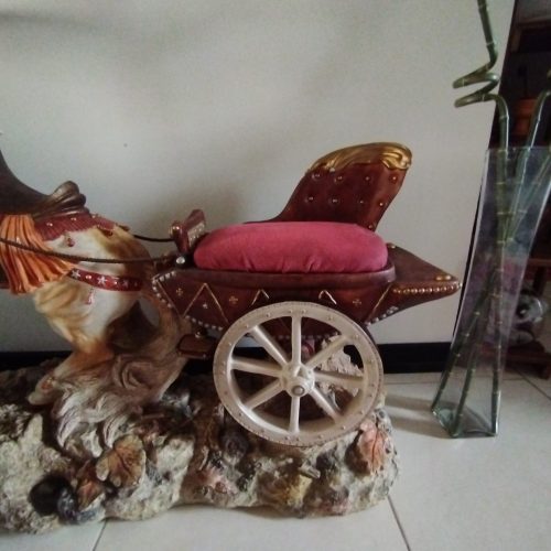 دکوری و میز تلفن