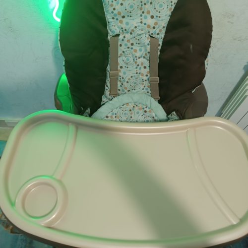 صندلی غذا کودک در حد نو