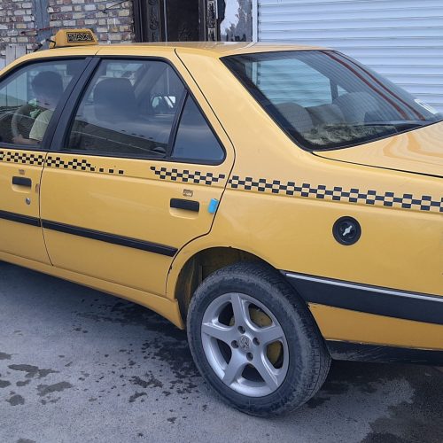 تاکسی فروشی بدون حیب تازه تعمیر باوسایل درجه یک قیمت توافقی جهت توضیحات بیشتر تماس بفرمایید