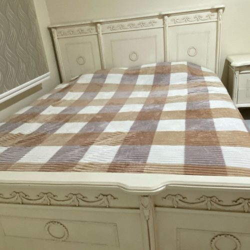 قیمت توافقی ویترین منبتی و سرویس خواب دونفره چوبی