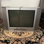 تلوزیون مدل(SONY) کارکرده سالمه هیچ مشکلی ندارع