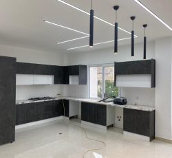 ویلا فروشیزمین 253متر بنا230متر سه خوابه مستر شمال جنوبی انشعابات نصب  سند ،جواز، پایان کار