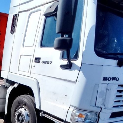 کامیون کشنده