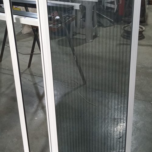 سلام پیمان حسین پور هستم درزمینه پنجره درب upvبابهترین برندوکفت قیمت توری پلیسه ای پذیرفته میشود09140484279