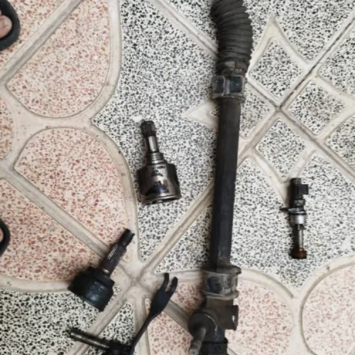 لوازم استوک پراید کمک وفنر جعبه فرمان چراغ جلو وعقب سنسور کیلومتر وسک دس و….غیره