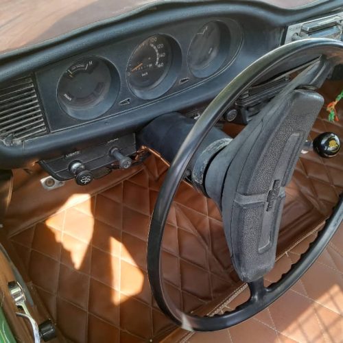 مزدا. 1600 ایسوزو تویوتا