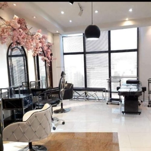 دعوت به همکاری در تمام لاین ها،کرایه در لاین مژه و ناخن،کوتاهی،آرایش دائم2500