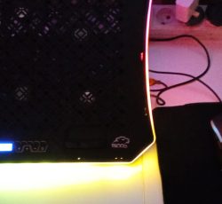 خنک کننده لبتاب بهمراه موس باشارژر15وات ویک موس پد